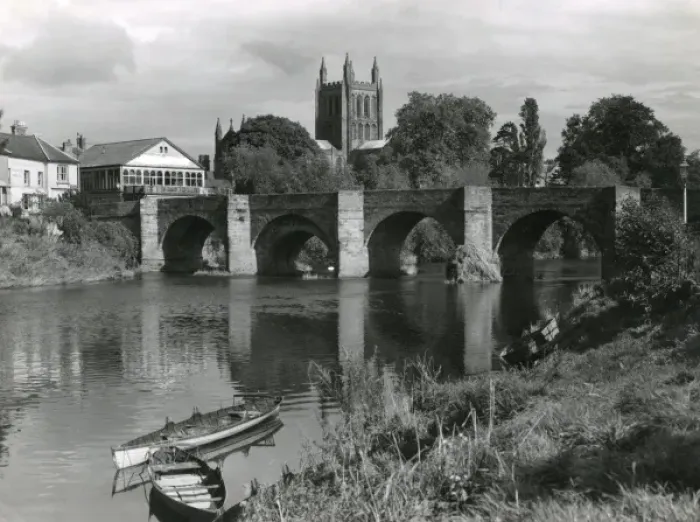 Framed Print : Hereford Bridge Framed Print : Hereford Bridge