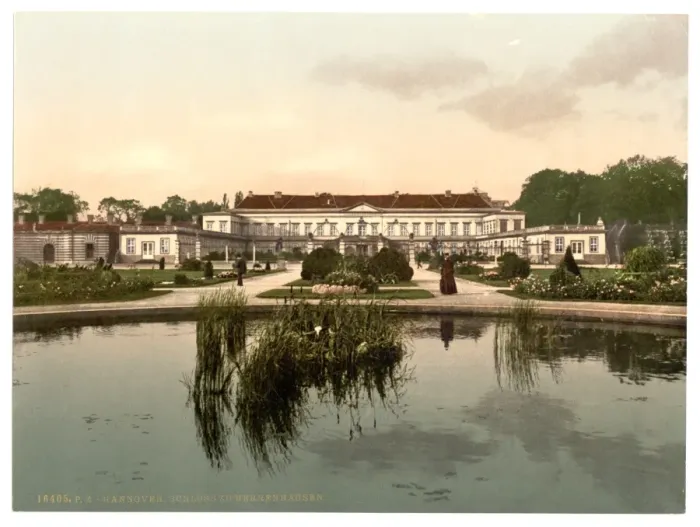 Framed Print : Herrenhausen Schloss, Hanover, Hanover, Germany Framed Print : Herrenhausen Schloss, Hanover, Hanover, Germany