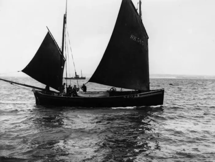 Framed Print : Herring drifter in St Ives Bay, Cornwall Framed Print : Herring drifter in St Ives Bay, Cornwall
