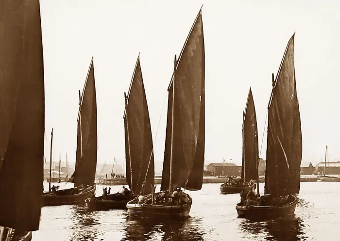 Framed Print : Herring fishing boats, Aberdeen Framed Print : Herring fishing boats, Aberdeen