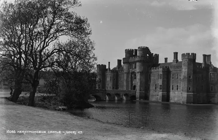 Framed Print : Herstmonceux Castle Framed Print : Herstmonceux Castle