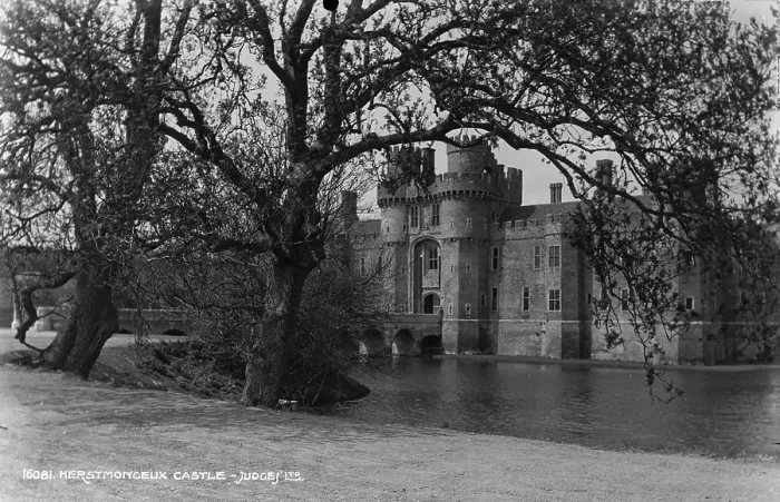 Framed Print : Herstmonceux Castle Framed Print : Herstmonceux Castle