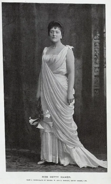 Framed Print : Hetty Hamer, actress, theatrical studio portrait Framed Print : Hetty Hamer, actress, theatrical studio portrait