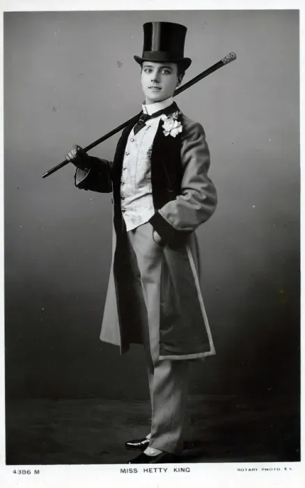 Framed Print : Hetty King music hall male impersonator 1883-1972 Framed Print : Hetty King music hall male impersonator 1883-1972