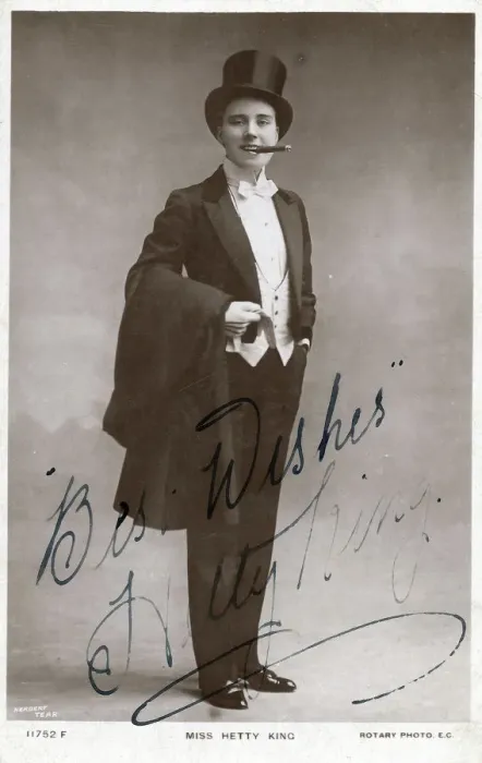 Framed Print : Hetty King music hall male impersonator 1883-1972 Framed Print : Hetty King music hall male impersonator 1883-1972
