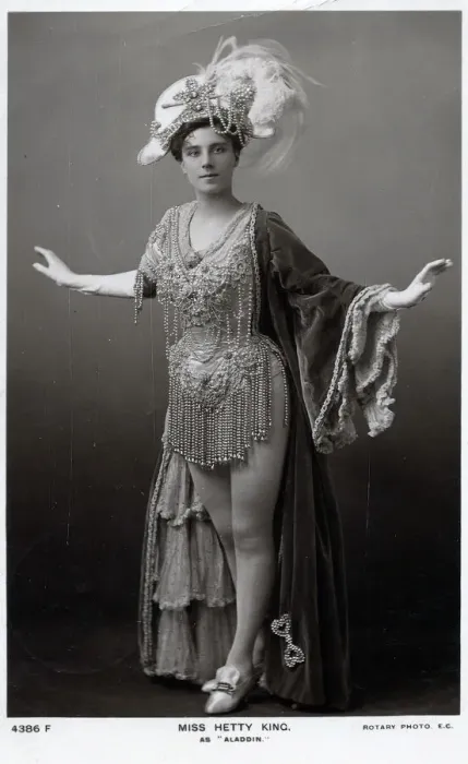 Framed Print : Hetty King music hall male impersonator 1883-1972 Framed Print : Hetty King music hall male impersonator 1883-1972