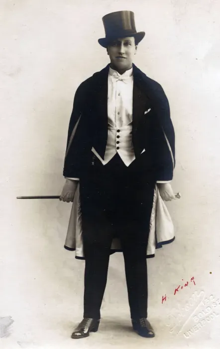 Framed Print : Hetty King music hall male impersonator 1883-1972 Framed Print : Hetty King music hall male impersonator 1883-1972