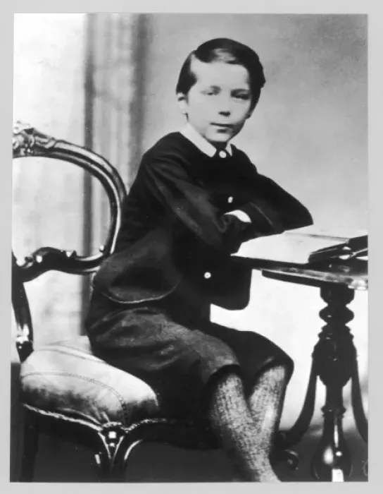 Framed Print : Hg Wells / Anon Daguerreo Framed Print : Hg Wells / Anon Daguerreo