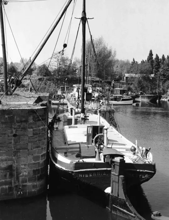 Framed Print : Hibernia, a converted Thames sailing barge, luxuriously fitted as a permanent Framed Print : Hibernia, a converted Thames sailing barge, luxuriously fitted as a permanent