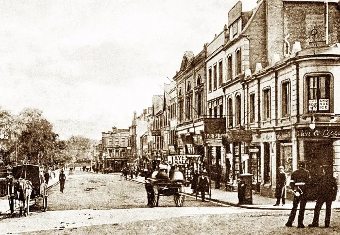 Framed Print : High Street, Aldershot, early 1900s Framed Print : High Street, Aldershot, early 1900s