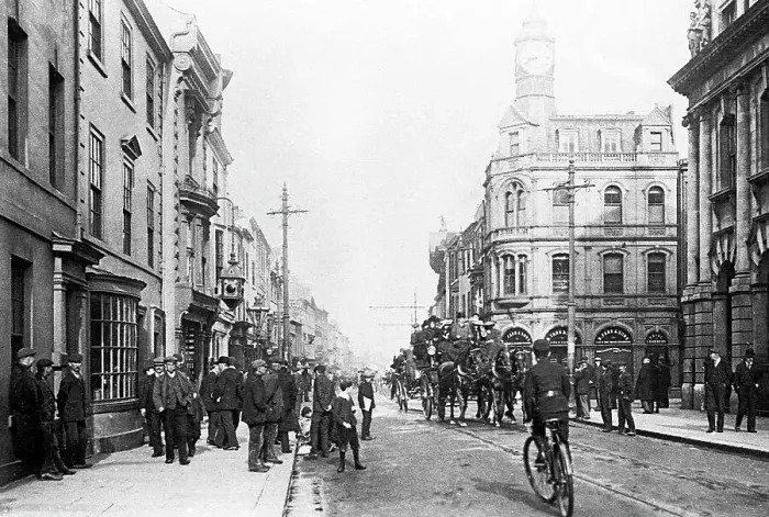 Framed Print : High Street and Baxtergate, Doncaster early 1900's Framed Print : High Street and Baxtergate, Doncaster early 1900's