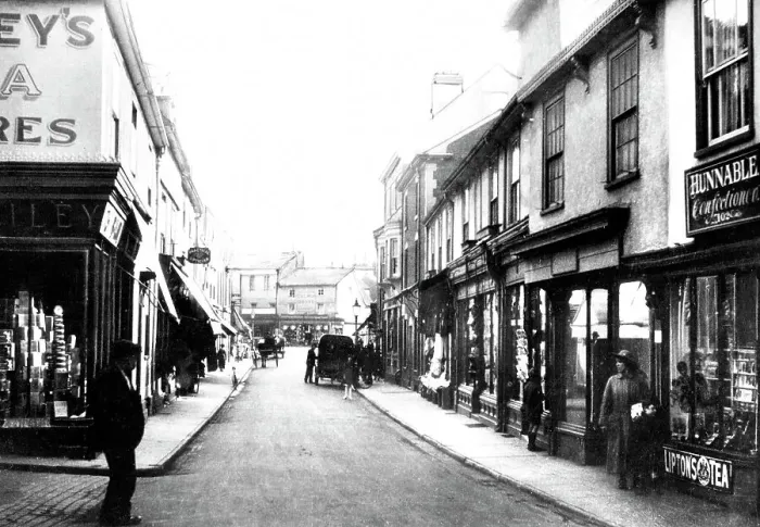 Framed Print : High Street, Braintree Framed Print : High Street, Braintree