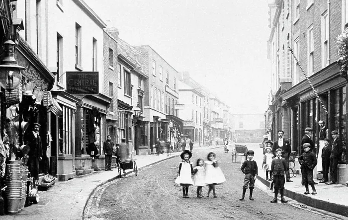 Framed Print : High Street, Bromyard Framed Print : High Street, Bromyard