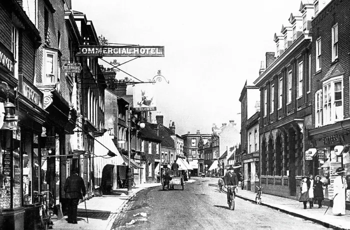 Framed Print : High Street, Chesham early 1900's Framed Print : High Street, Chesham early 1900's