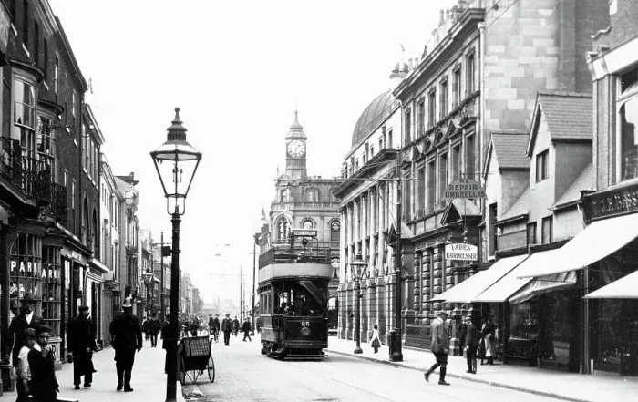 Framed Print : High Street, Doncaster early 1900's Framed Print : High Street, Doncaster early 1900's