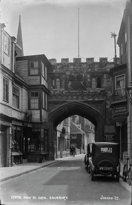 Framed Print : High Street Gate, Salisbury Framed Print : High Street Gate, Salisbury
