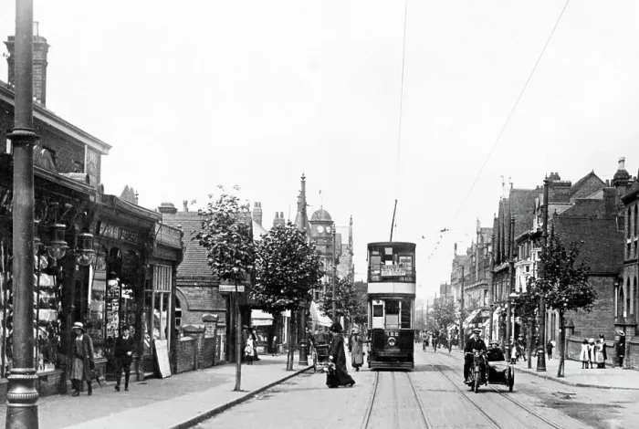 Framed Print : High Street, Kings Heath Birmingham early 1900's Framed Print : High Street, Kings Heath Birmingham early 1900's