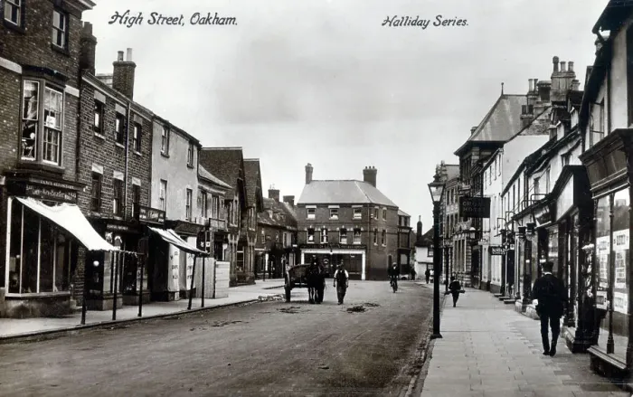 Framed Print : High Street, Oakham, Rutland Framed Print : High Street, Oakham, Rutland