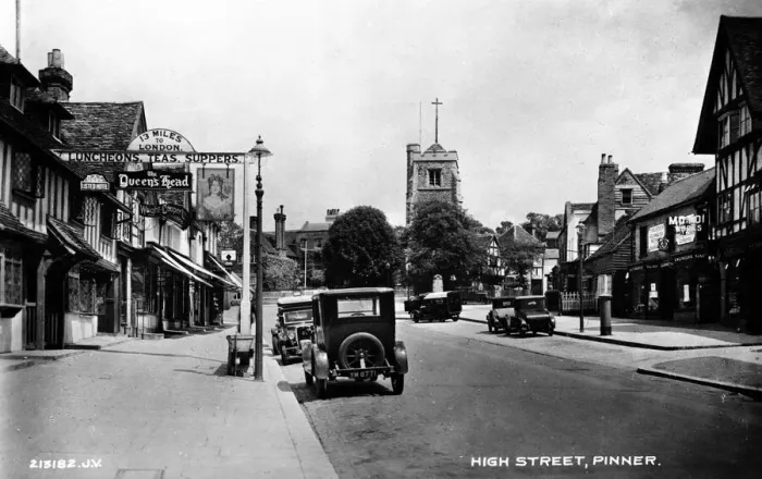 Framed Print : High Street, Pinner, Middlesex Framed Print : High Street, Pinner, Middlesex