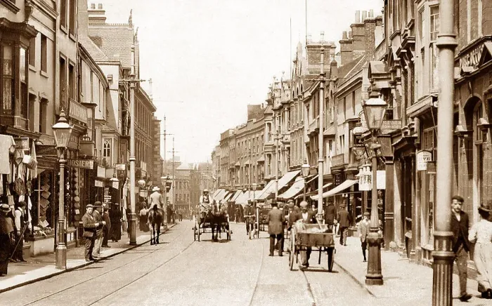 Framed Print : High Street, Stourbridge Framed Print : High Street, Stourbridge