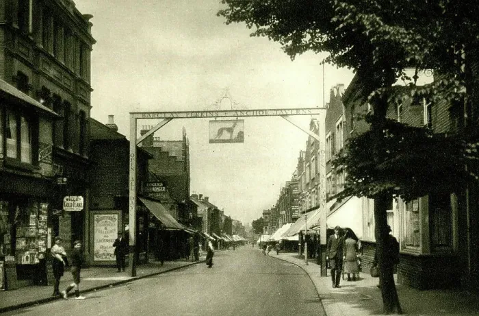 Framed Print : High Street, Sutton, Surrey Framed Print : High Street, Sutton, Surrey