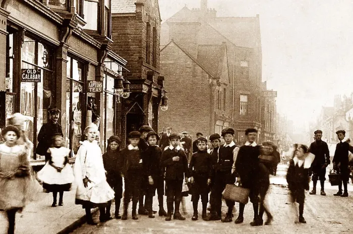 Framed Print : High Street, Wombwell Framed Print : High Street, Wombwell