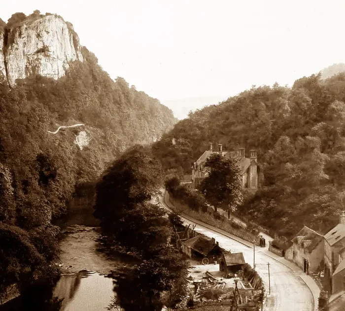 Framed Print : High Tor, Matlock Framed Print : High Tor, Matlock