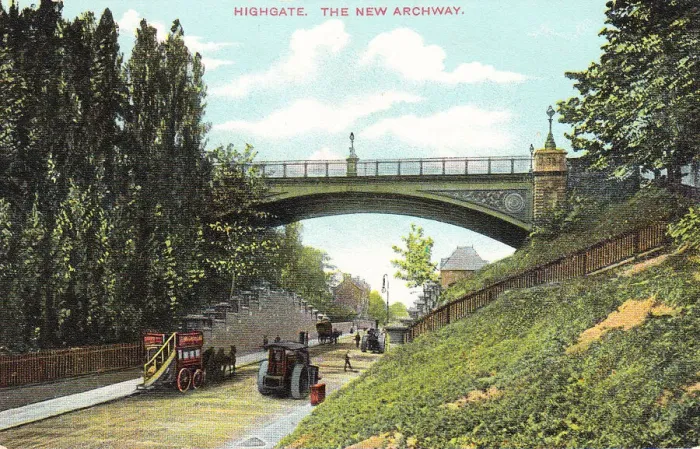 Framed Print : Highgate Archway, Highgate, North London Framed Print : Highgate Archway, Highgate, North London
