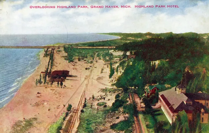 Framed Print : Highland Park Hotel - overlooking Highland Park, Grand Haven Framed Print : Highland Park Hotel - overlooking Highland Park, Grand Haven
