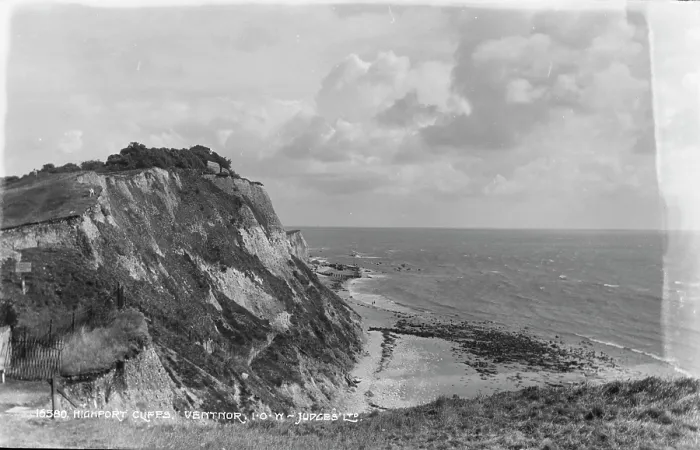 Framed Print : Highport Cliffs, Ventnor