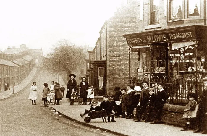 Framed Print : Hillyard Terrace, New Shildon, early 1900s Framed Print : Hillyard Terrace, New Shildon, early 1900s