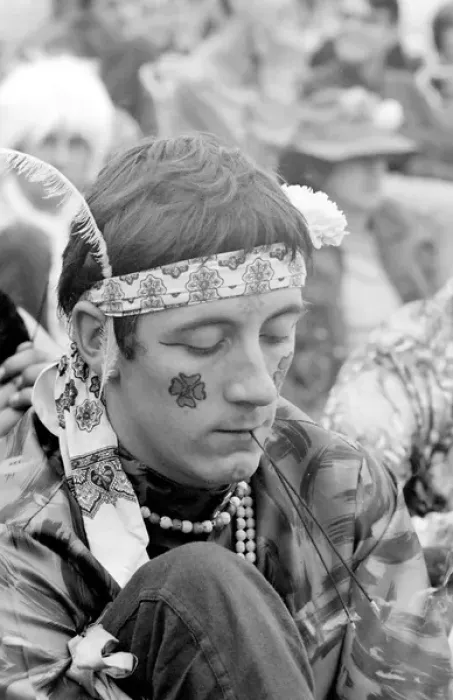Framed Print : Hippy man with headband at Woburn Park Framed Print : Hippy man with headband at Woburn Park