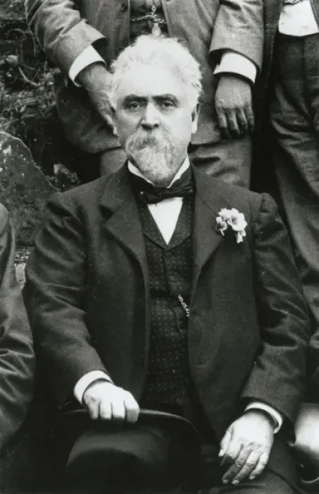 Framed Print : Hiram Maxim Framed Print : Hiram Maxim