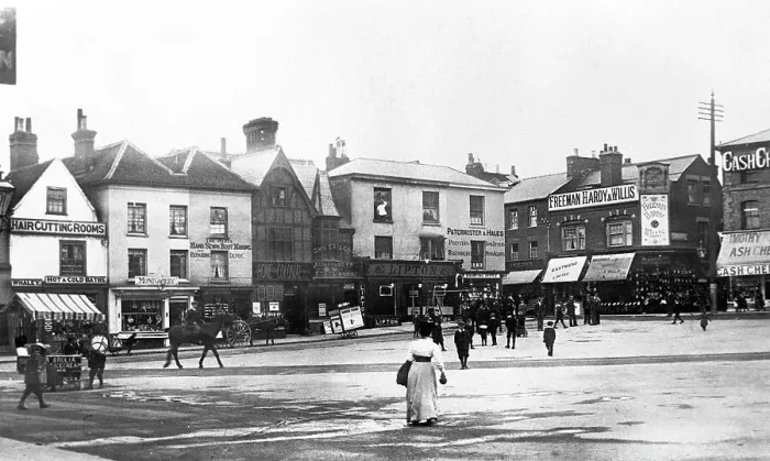 Framed Print : Hitchin Market Place early 1900s Framed Print : Hitchin Market Place early 1900s