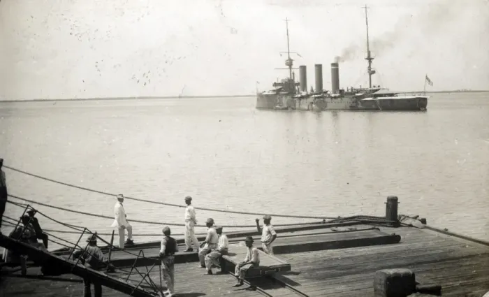 Framed Print : HMS Berwick, British protected cruiser Framed Print : HMS Berwick, British protected cruiser