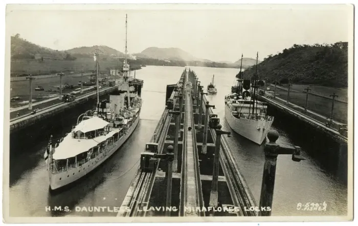 Framed Print : HMS Dauntless leaving Miraflores locks, Panama Canal Framed Print : HMS Dauntless leaving Miraflores locks, Panama Canal