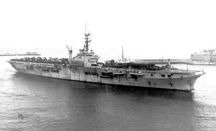 Framed Print : HMS Hermes R12 Framed Print : HMS Hermes R12