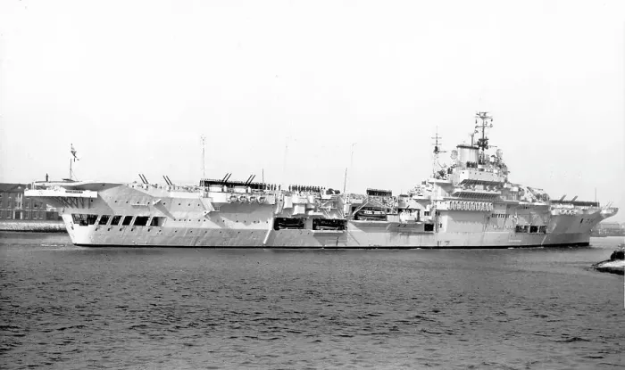 Framed Print : HMS Indomitable 92 Framed Print : HMS Indomitable 92