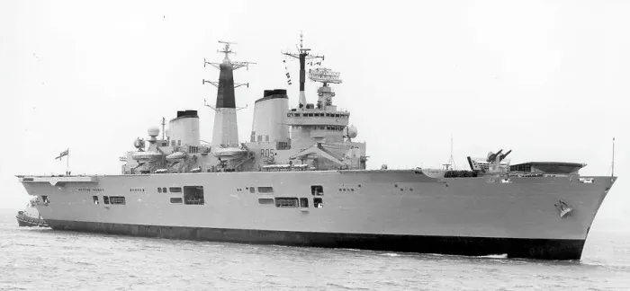 Framed Print : HMS Invincible R05 Framed Print : HMS Invincible R05