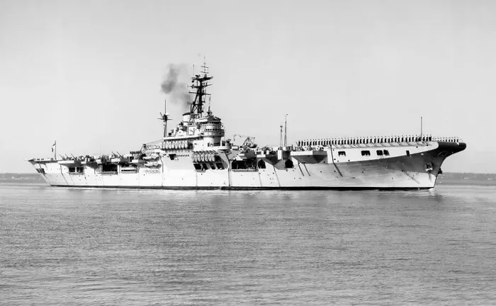 Framed Print : HMS Triumph (R16) Framed Print : HMS Triumph (R16)
