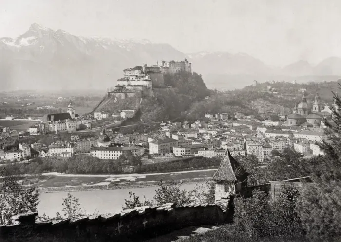 Framed Print : Hohensalzburg Fortress on Festungsberg, Salzburg Austria Framed Print : Hohensalzburg Fortress on Festungsberg, Salzburg Austria
