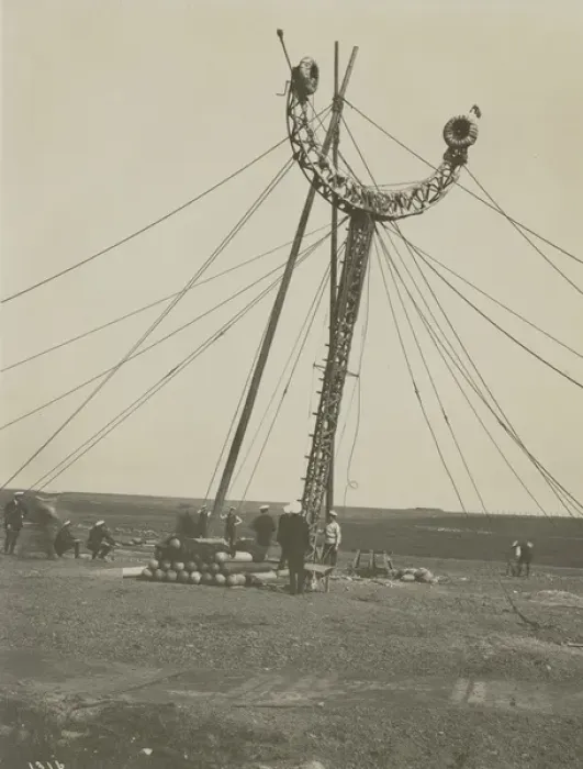 Framed Print : Hoisting the mast for the mooring experiment Framed Print : Hoisting the mast for the mooring experiment