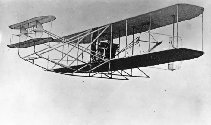 Framed Print : The Hon Charles Stewart Rolls flying a Short-Wright Model Framed Print : The Hon Charles Stewart Rolls flying a Short-Wright Model