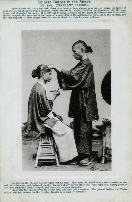 Framed Print : Hong Kong - Itinerant Chinese Barber in the Street Framed Print : Hong Kong - Itinerant Chinese Barber in the Street
