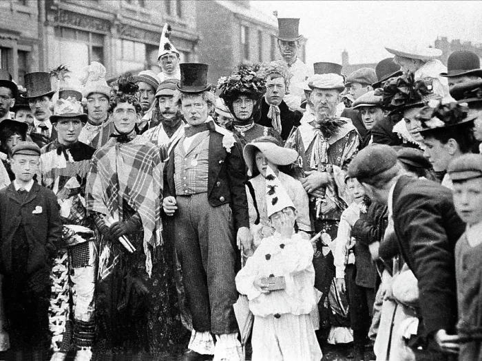 Framed Print : Horbury Bridge Carnival early 1900s Framed Print : Horbury Bridge Carnival early 1900s