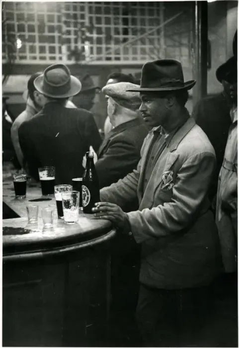 Framed Print : Horns & Horseshoes - Colour Bar, Stepney, London Framed Print : Horns & Horseshoes - Colour Bar, Stepney, London