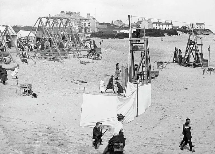 Framed Print : Hornsea Beach, Victorian period Framed Print : Hornsea Beach, Victorian period