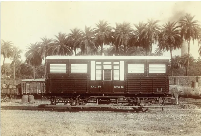 Framed Print : Horse box 665, rolling stock Framed Print : Horse box 665, rolling stock
