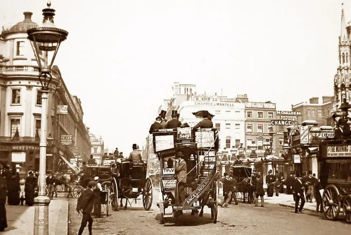 Framed Print : Horse bus, The Strand, London Framed Print : Horse bus, The Strand, London