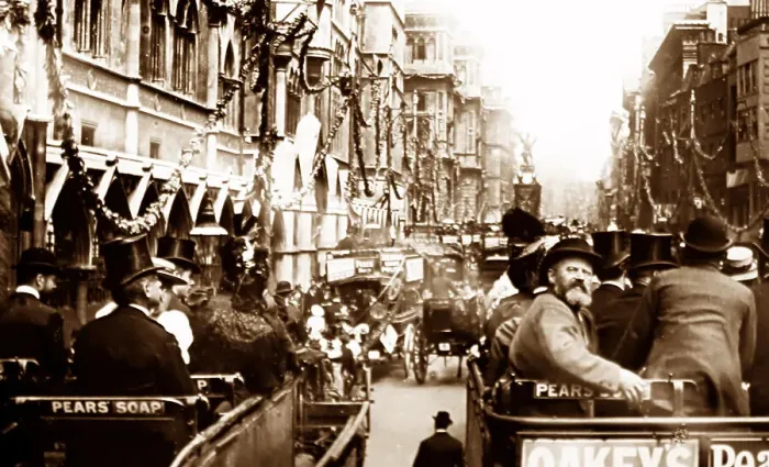 Framed Print : Horse bus on The Strand, London Framed Print : Horse bus on The Strand, London
